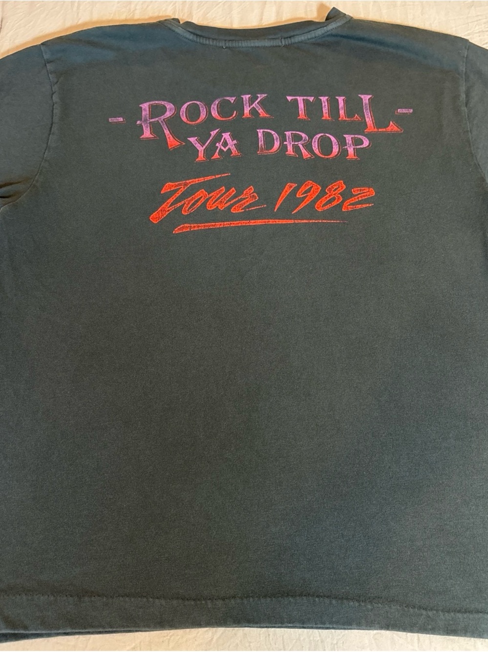 Joan Jett Women’s Black Graphic Tee - Bad Reputation - Picture 8 of 8